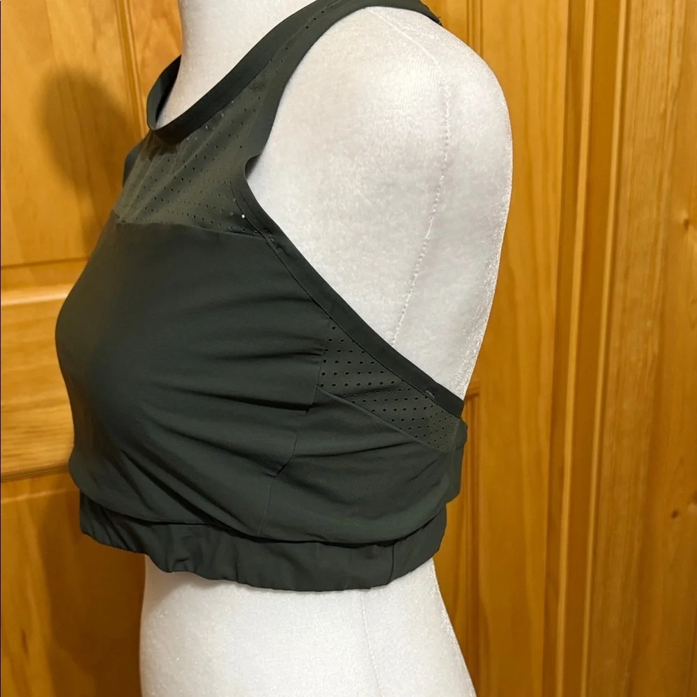 Athleta Bonaire Bikini Top Laser Cut Sports Bra Army Green Wire Free, Size Large